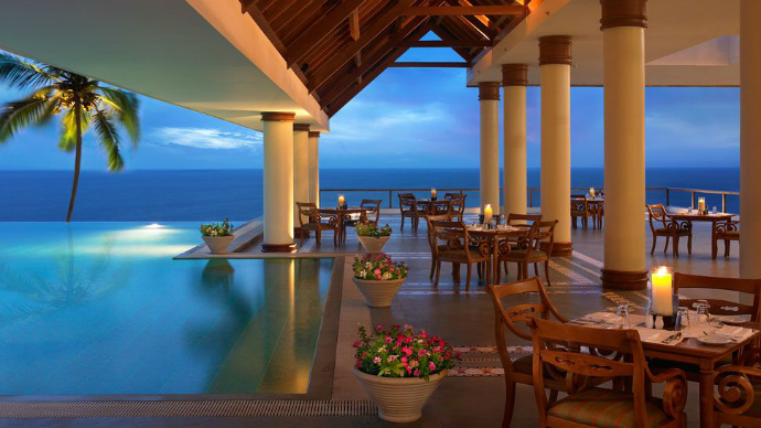 Best-Luxury-boutique-Design-Hotels-to-spend-a-night-india-Leela-Kovalam-infinite-pool