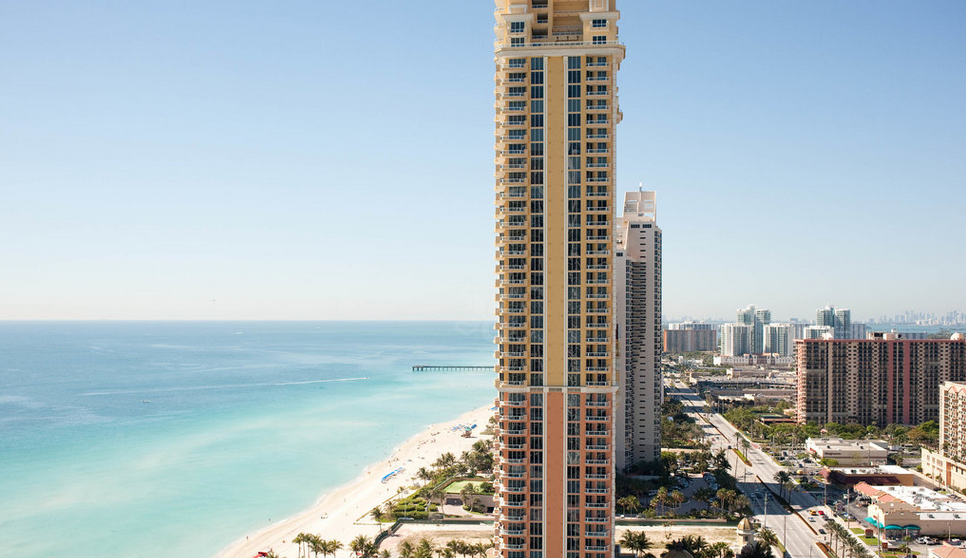 5.Top 10 Design Hotels in Miami Acqualina Resort & Spa