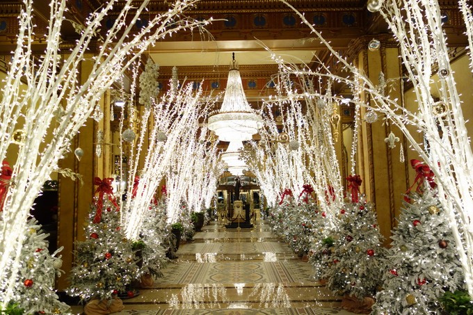 Top 5 luxury hotels in America for Christmas