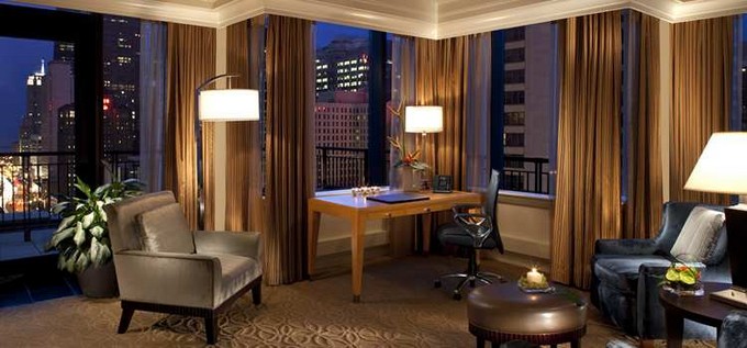 Top 10 business hotels in Chicago