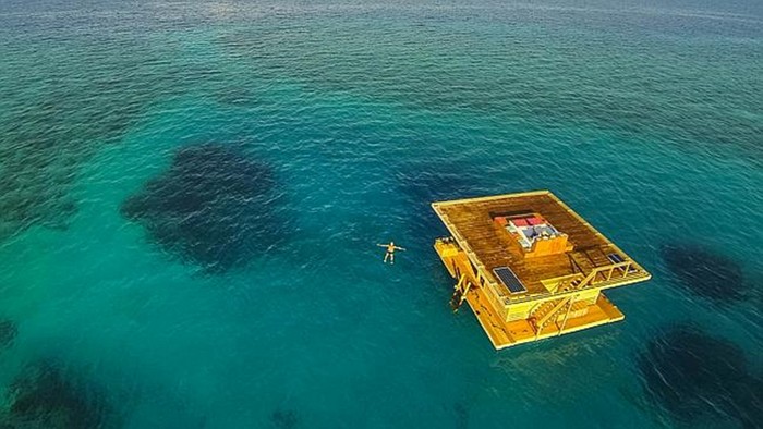This private floating hotel has an underwater bedroom