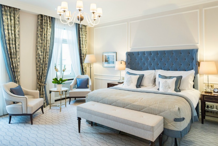 20 Must-Have Pieces For New York Hotel Interior Design Projects