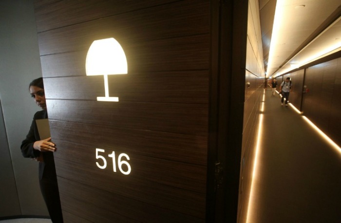 Discover The Armani Hotel Interior Design In Dubai