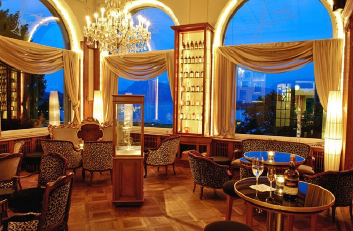 ART DECO HOTEL MOTANA - Whisky Lounge