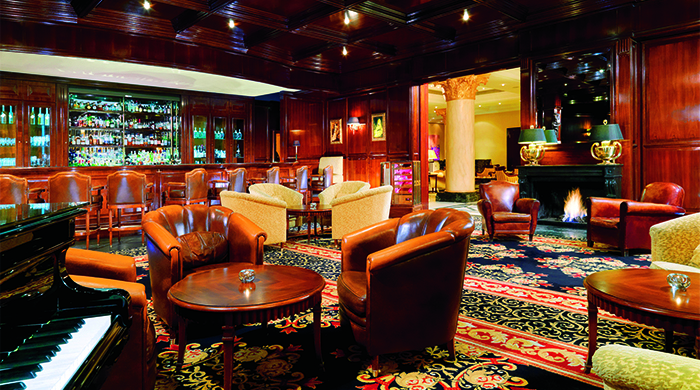 World's Top Hotels * Exclusive interview with Ritz-Carlton Berlin | inside pool