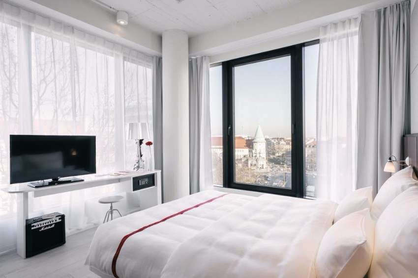 New Luxury Hotel Design: "Lean Luxury" in Munich