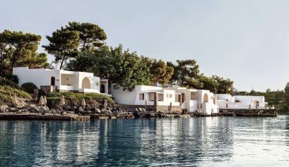 Minos Beach Art Hotel - The Perfect Destination for Art Enthusiasts